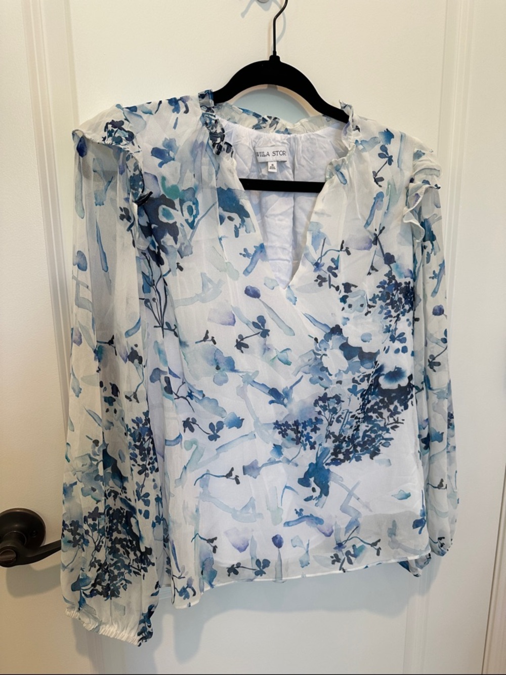 Willa Story floral long sleeve ruffle blouse